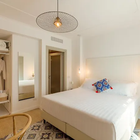 Casaunoe Boutique 4* أولبيا