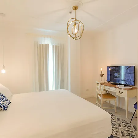 Casaunoe Boutique 4* אולביה